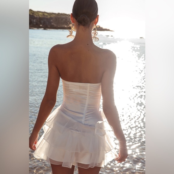 Selfie Leslie XS Strapless Satin Bodice Tiered Ruffle Organza White Mini Dress - Picture 5 of 8